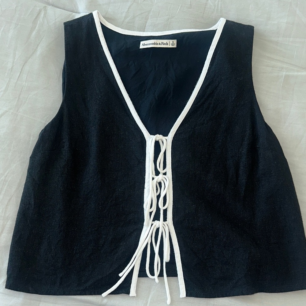 Abercrombie & Fitch linen Black and White Tie-Front Tank Top